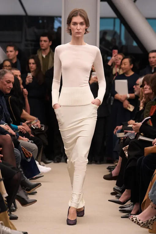 Alaïa осень-зима 2026 Alaïa осень-зима 2026