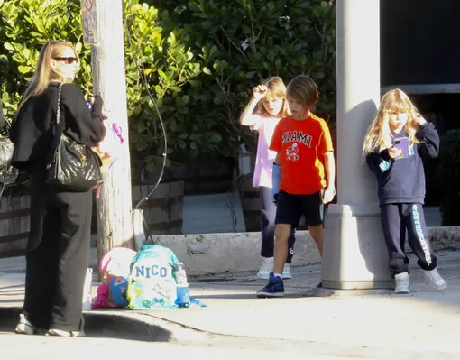 Анна Курникова с детьми в Майами