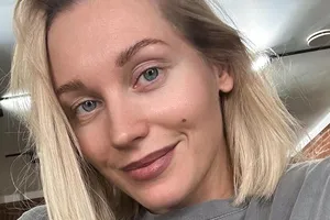 Кристина Асмус снялась в свадебном платье и фате — видео