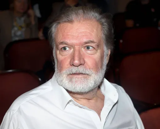 Владимир Симонов умер в больнице Владимир Симонов умер в больнице