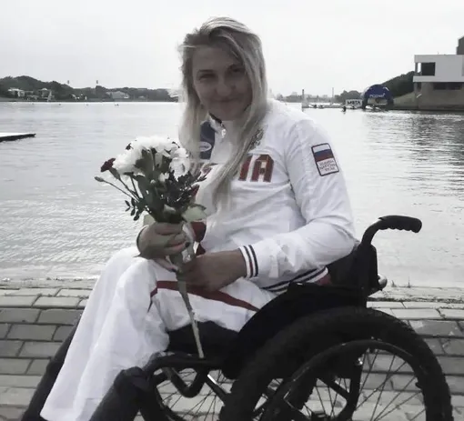 Мария Никифорова была членом паралимпийской сборной России по гребле на байдарках и каноэ Мария Никифорова была членом паралимпийской сборной России по гребле на байдарках и каноэ