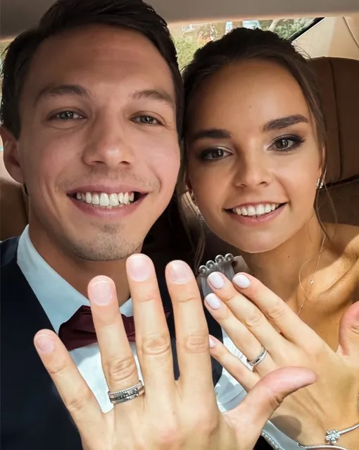 Супруги Дмитрий Соловьев и Дина Аверина