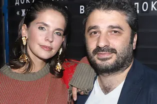 «Я приехала к Сарику красивая»: беременная Лиза Моряк сообщила, что ее мужа прооперировали