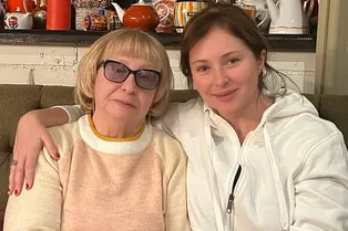 Звезда сериала «Ищейка» Анна Банщикова показала фото с мамой в день ее рождения Звезда сериала «Ищейка» Анна Банщикова показала фото с мамой в день ее рождения