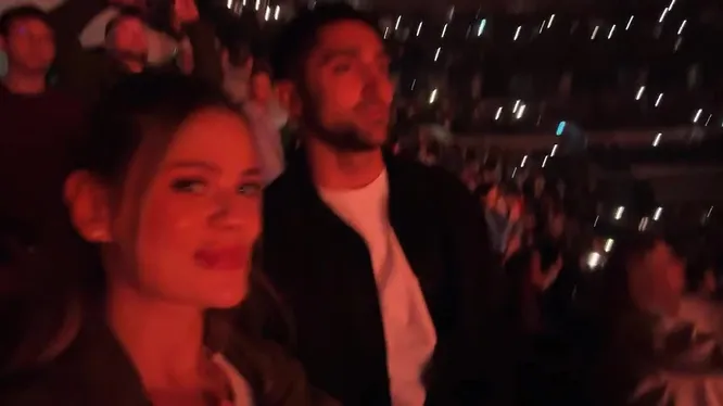 Нажми и смотри