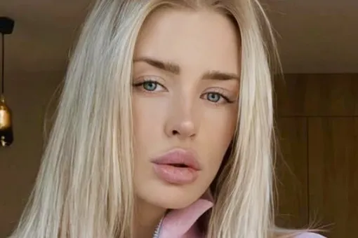 «Я устала слушать упреки»: звезда «Дома-2» Кристина Лясковец показала лицо через две недели после пластики «Я устала слушать упреки»: звезда «Дома-2» Кристина Лясковец показала лицо через две недели после пластики