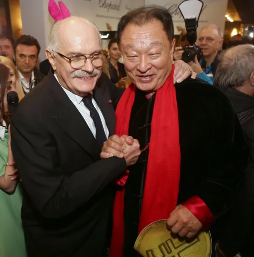 Никита Михалков и Кэри-Хироюки Тагава на Московском кинофестивале