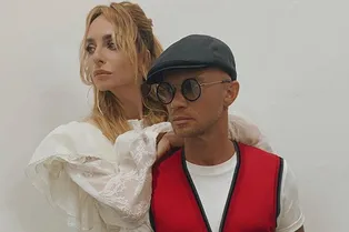 «Всплыли былые чувства!»: Дмитрий Хрусталев силой поцеловал взасос Варнаву