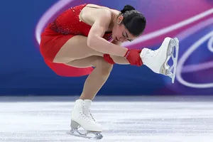 Аделия Петросян из-за падения осталась без медали Олимпиады-2026, а золото завоевала Алиса Лью из США