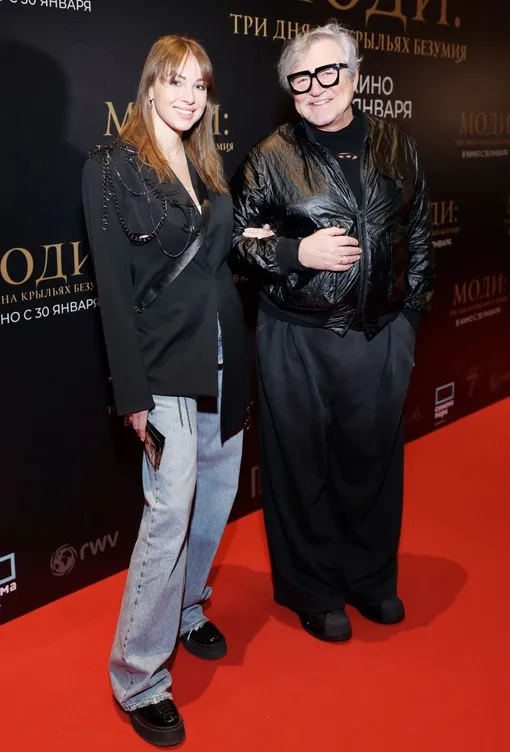694f688d52eadb15f5d798498f3de969_cropped_510x752.webp