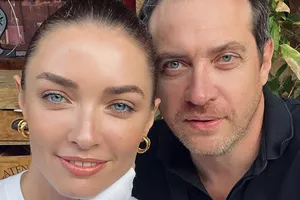 «Дочка улетела в Италию и заставила меня поменять билеты»: Кирилл Сафонов заявил, что остался один в США «Дочка улетела в Италию и заставила меня поменять билеты»: Кирилл Сафонов заявил, что остался один в США