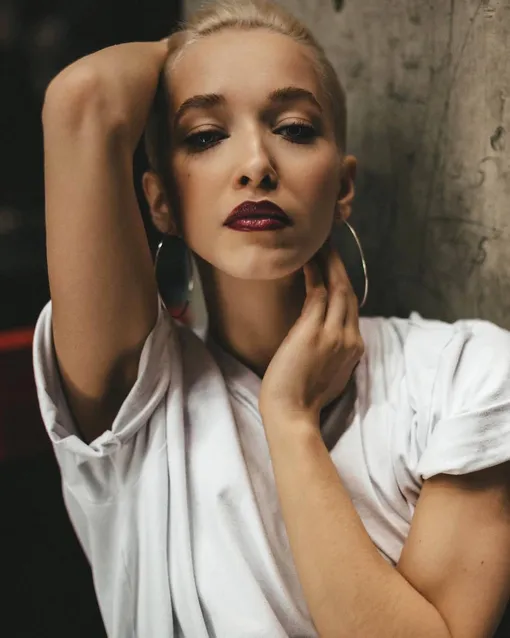 Аиша потеряла ребенка при родах Аиша потеряла ребенка при родах