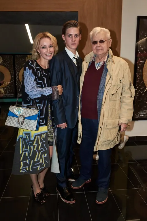 Марина Зудина и Олег Табаков с сыном Павлом