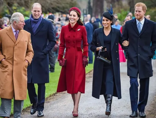 Кейт Миддлтон и принц Уильям поделились совместными кадрами с семьей принца Гарри Кейт Миддлтон и принц Уильям поделились совместными кадрами с семьей принца Гарри