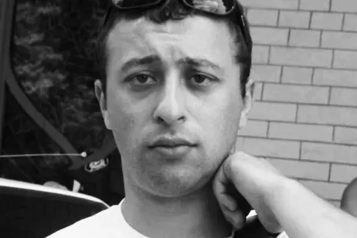 Умер от онкологии 44-летний актер «Самого лучшего фильма» и участник команды КВН «Сборная Пятигорска» Павел Козмопулос Умер от онкологии 44-летний актер «Самого лучшего фильма» и участник команды КВН «Сборная Пятигорска» Павел Козмопулос