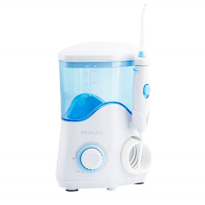 Ирригатор Revyline RL 100, 3500 руб.