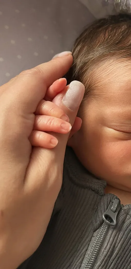 Алена Косторная заявила, что новорожденный постоянно требует внимания