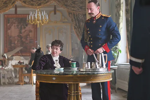 Кадр из сериала «Арсеньев» Кадр из сериала «Арсеньев»