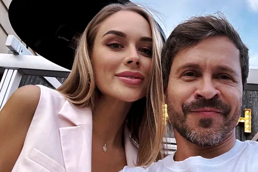 «Мы два раза расходились»: молодая жена Павла Деревянко призналась, что не хотела выходить за него замуж «Мы два раза расходились»: молодая жена Павла Деревянко призналась, что не хотела выходить за него замуж