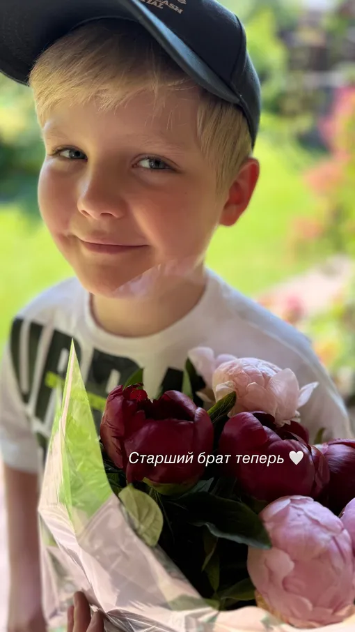 Анна Михайловская показала подросшего сына