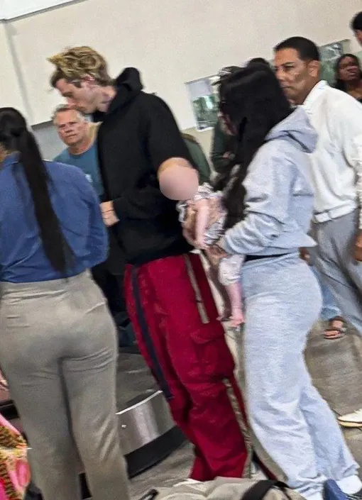 Machine Gun Kelly и Меган Фокс отдыхают на Коста-Рике Machine Gun Kelly и Меган Фокс отдыхают на Коста-Рике