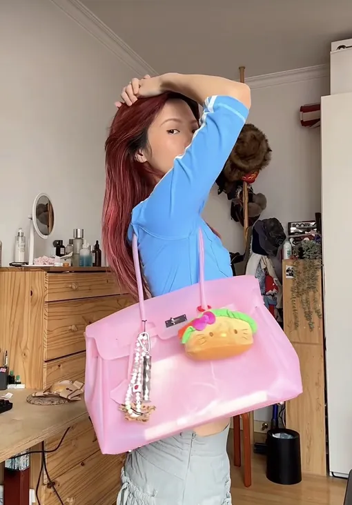 С чем сочетать желейную сумку