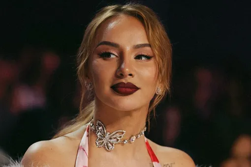 «Я не буду снимать клип в Беларуси 8 марта»: Анна Асти заявила о мошенниках «Я не буду снимать клип в Беларуси 8 марта»: Анна Асти заявила о мошенниках