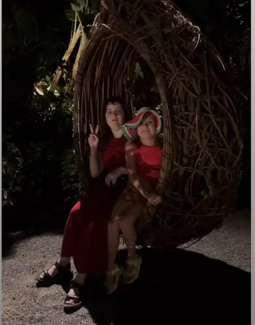 Дочери Светланы Зейналовой Александра и Вероника