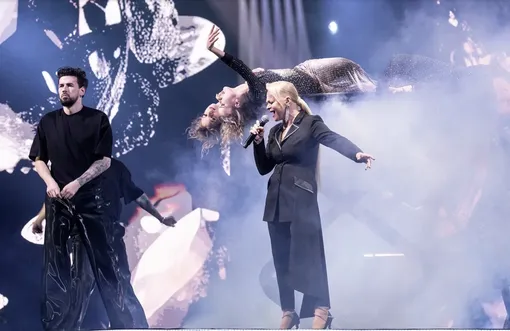 Лариса Долина