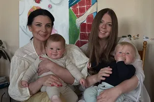 «Настя, я не понимаю, как ты выносила и родила чудесных двойников»: Екатерина Стриженова показала внуков «Настя, я не понимаю, как ты выносила и родила чудесных двойников»: Екатерина Стриженова показала внуков