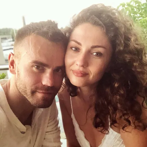 Игорь Акинфеев и его жена Екатерина Герун Игорь Акинфеев и его жена Екатерина Герун