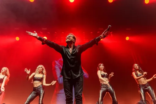 Дмитрий Маликов, Владимир Пресняков, Настасья Самбурская на юбилейном шоу «Русского Радио» Дмитрий Маликов, Владимир Пресняков, Настасья Самбурская на юбилейном шоу «Русского Радио»