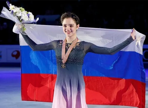 Евгения Медведева завоевала серебро на Олимпиаде в 2018 году