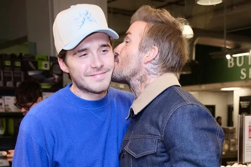 Бруклин Бекхэм после скандала свел татуировку, сделанную в честь отца Бруклин Бекхэм после скандала свел татуировку, сделанную в честь отца