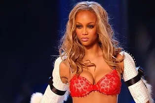 Супермодель Тайра Бэнкс призналась, что скрывала целлюлит на подиуме Супермодель Тайра Бэнкс призналась, что скрывала целлюлит на подиуме