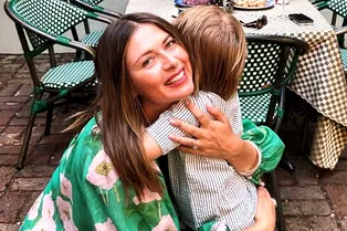 Мария Шарапова показала умилительное видео с сыном, который учится говорить по-русски