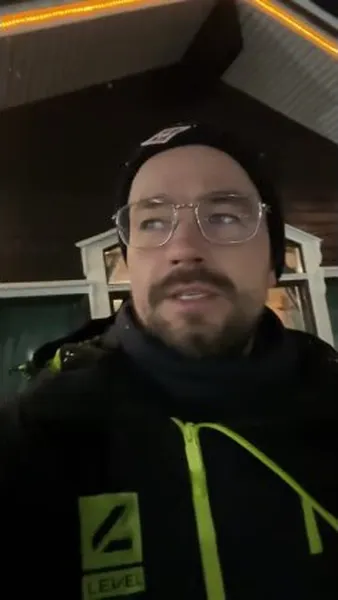 Нажми и смотри