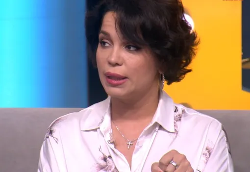 Юлия Колисниченко отвлеклась на разговоры с детьми во время езды