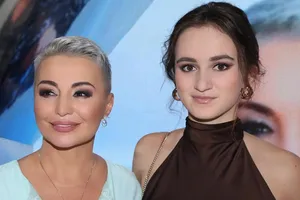 Катя Лель отреагировала на слухи о том, что она родила дочь от Константина Хабенского Катя Лель отреагировала на слухи о том, что она родила дочь от Константина Хабенского