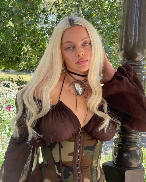 Катя Кищук заступилась за Валю Карнавал Катя Кищук заступилась за Валю Карнавал