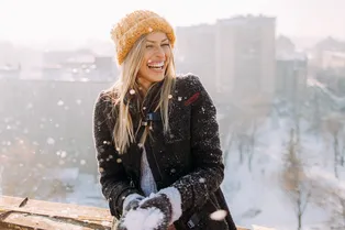 Чтобы без грязи: 11 правил идеального макияжа глаз на снежную погоду