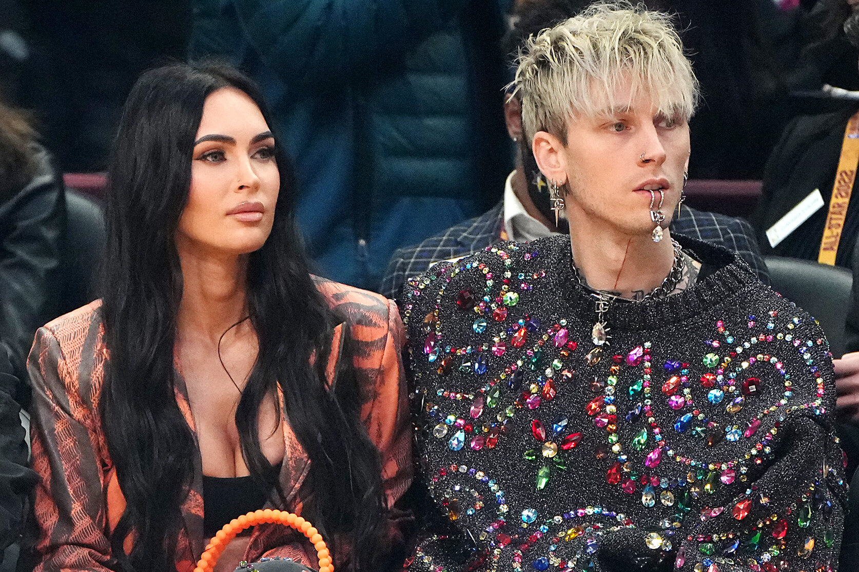 Эротикалық медициналық тексеру Қайын енесі күйеу баласының аузына түсті