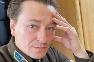 «Мне нужно платить ипотеку»: Сергей Безруков боится безденежья из-за пандемии «Мне нужно платить ипотеку»: Сергей Безруков боится безденежья из-за пандемии