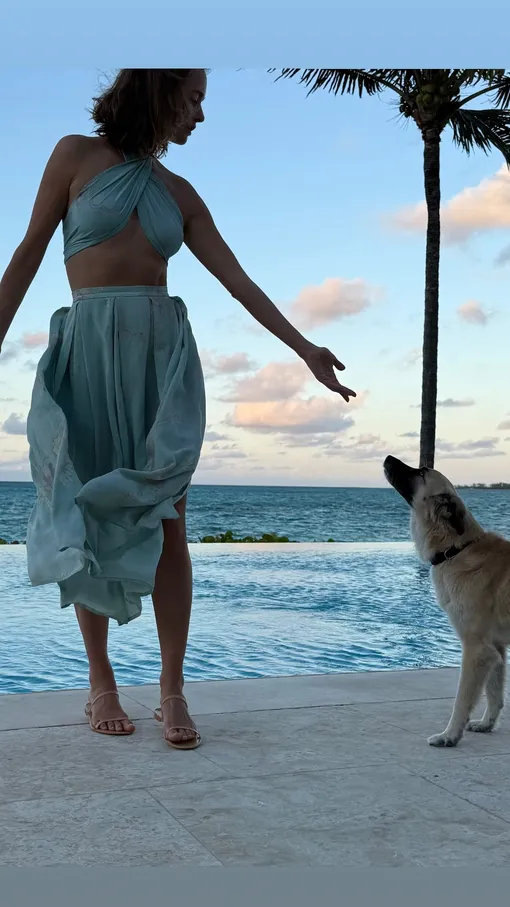 Ольга Зуева отправилась с дочерью к побережью океана