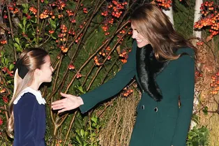 «Особенный дуэт»: Кейт Миддлтон и ее дочь Шарлотта удивили публику, сыграв вместе на фортепиано на рождественской службе