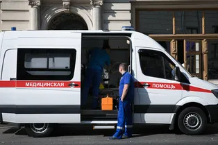 Вооруженная ножом школьница напала на двух сестер в Уфе и изрезала их: шокирующее видео Вооруженная ножом школьница напала на двух сестер в Уфе и изрезала их: шокирующее видео