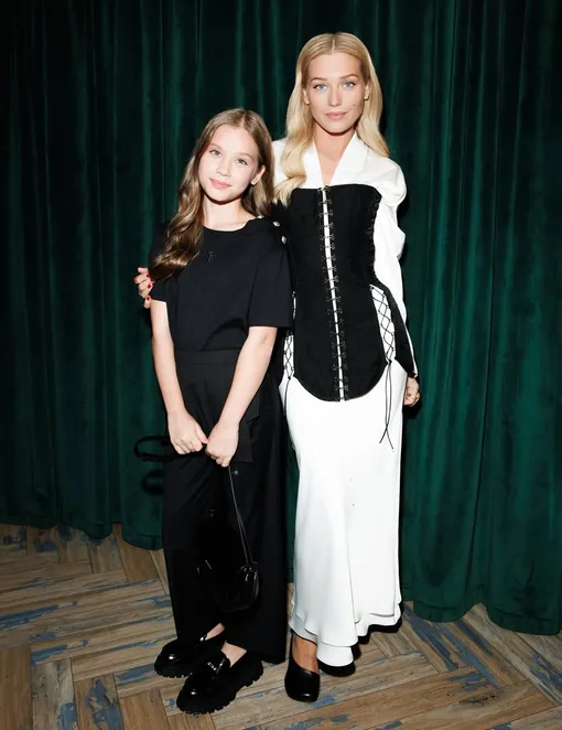 Кристина Асмус с 11-летней дочерью Анастасией