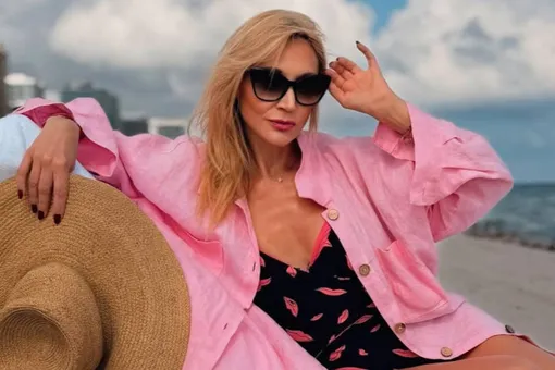 Кристина Орбакайте после преображения появилась в купальнике на пляже Кристина Орбакайте после преображения появилась в купальнике на пляже