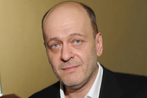 Актера и режиссера Дениса Евстигнеева доставили в больницу с подозрением на острый инфаркт миокарда Актера и режиссера Дениса Евстигнеева доставили в больницу с подозрением на острый инфаркт миокарда