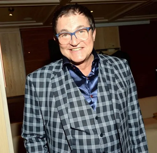 Дмитрий Дибров уехал из России Дмитрий Дибров уехал из России